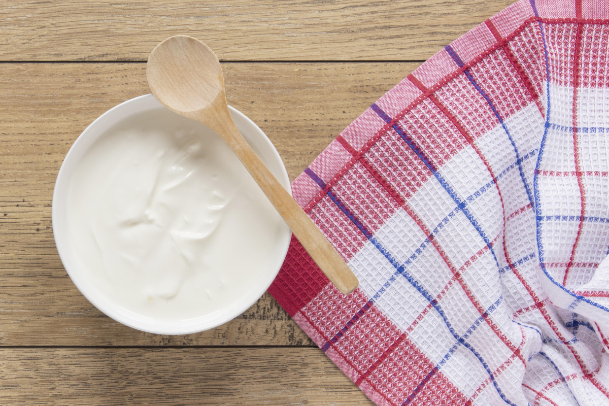 Yogurt and milk mixture - a creamy buttermilk alternative for fried chicken.